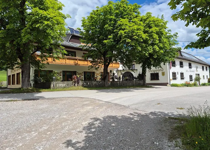 Hof Zur Steinwaend